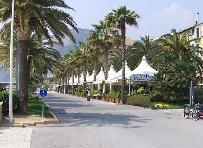 Apartment Ilgattosuruotefinalligure Finale Ligure